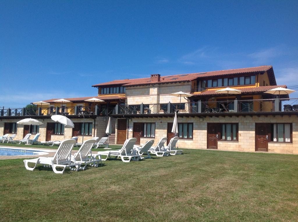 Hotel Don Silvio Colombres Exteriör bild